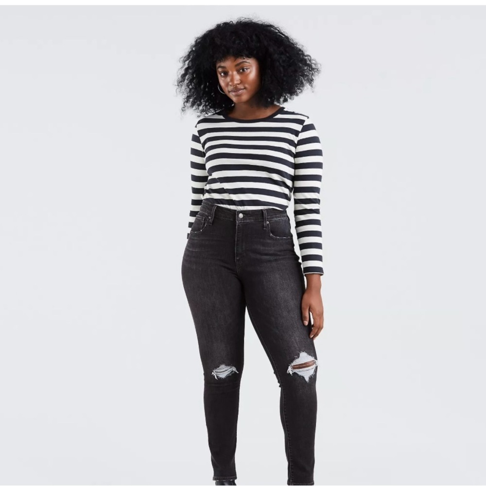 Levis 721 High Rise Ripped Skinny Jean Washed Black-raw-hem-Ankle -Sz32 EUC🖤☀️​​